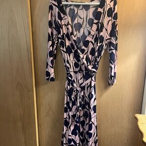 Elegant Pink and Navy Floral Wrap Midi Dress